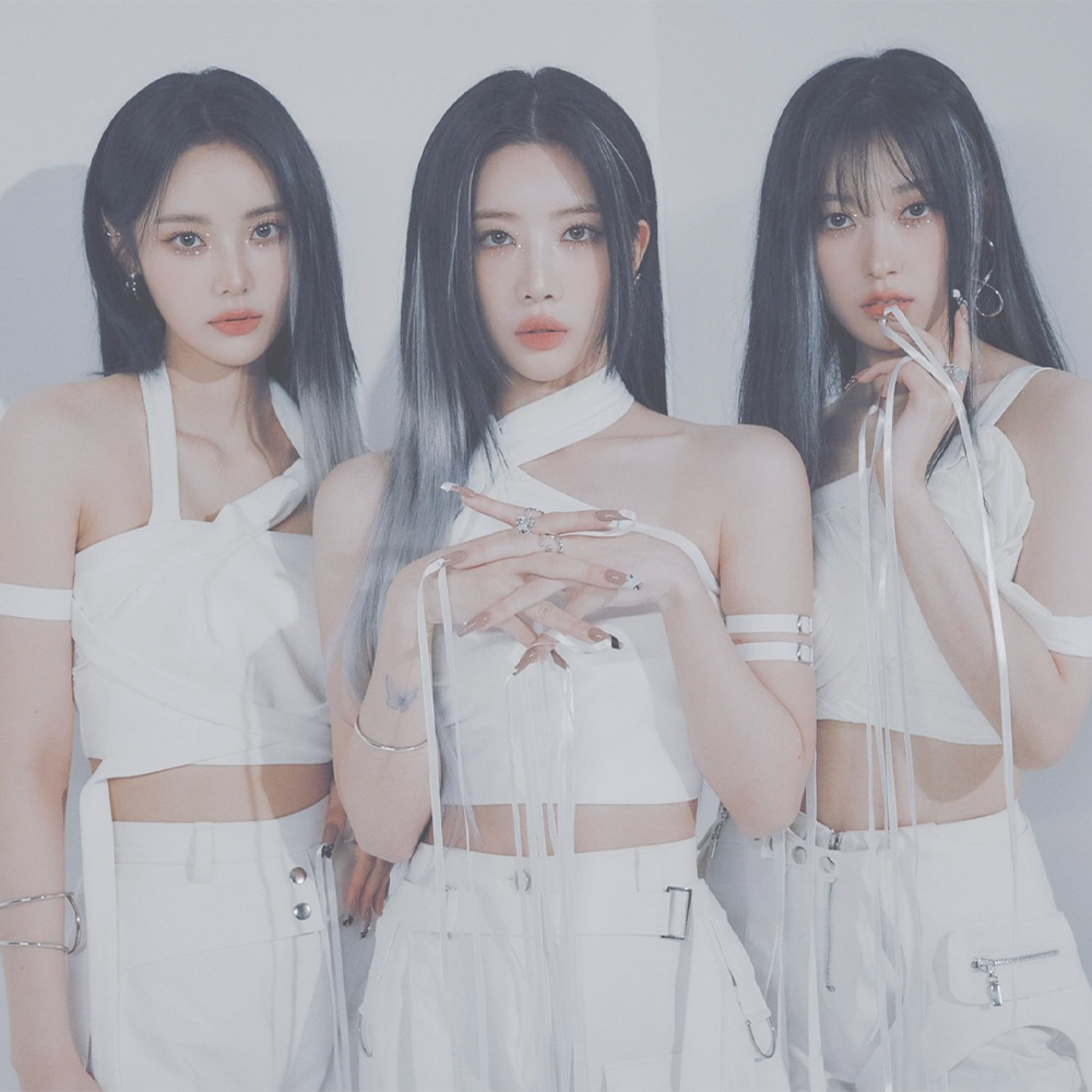 ODD EYE CIRCLE - Stardust K-pop Shop